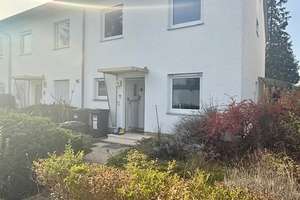 Familienfreundliches Reiheneckhaus in ruhiger Lage von Eberstadt – Die vollständige Adresse der Immobilie erhältst du vom Anbieter., 64297 Eberstadt, Darmstadt – Vorschaubild 2