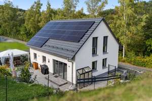 Hochwertiger KfW-55-Neubau! Energieeffizientes Einfamilienhaus in ruhiger Lage – Die vollständige Adresse der Immobilie erhältst du vom Anbieter., 95361 Ködnitz – Vorschaubild 3