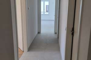 Neuwertige 3-Zimmer Wohnung im 2. OG mit Tiefgarage in Perlach – Zenzl-Mühsam-Str. 15, 81735 Neuperlach, München – Vorschaubild 1