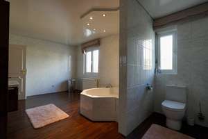 Hochwertige Luxusvilla mit Weitblick, Innenpool und parkähnlichem Areal in Wiesbaden Freudenberg – Die vollständige Adresse der Immobilie erhältst du vom Anbieter., 65201 Mitte, Wiesbaden – Vorschaubild 36