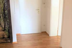 Helle 2-Zi. Wohnung mit Balkon in Erlangen nahe Siemens Campus / Wohnung kaufen – Die vollständige Adresse der Immobilie erhältst du vom Anbieter., 91058 Schönfeld, Erlangen – Vorschaubild 3