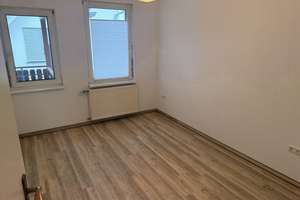Haus zu vermieten in Babenhausen | 143 m² Wohnfläche | 8 Zimmer | 2 Bäder | 1 Waschküche | 1 Küche – Die vollständige Adresse der Immobilie erhältst du vom Anbieter., 64832 Babenhausen – Vorschaubild 39