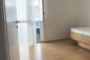 Helle ruhige 3-Zimmer-Wohnung mit Balkon in Obermenzing – 81245 Obermenzing, München – Vorschaubild 8