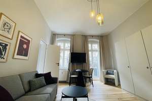 MÖBLIERTES Apartment am Helmholtzplatz! FURNISHED apartment at popular Helmholtzplatz! – Die vollständige Adresse der Immobilie erhältst du vom Anbieter., 10437 Prenzlauer Berg, Berlin – Vorschaubild 1