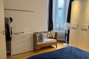 Helle 4-Zimmer-Altbauwohnung (110 m²) in Bielefeld-Mitte – ab Januar frei – Die vollständige Adresse der Immobilie erhältst du vom Anbieter., 33602 Mitte, Bielefeld – Vorschaubild 2