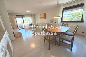 3-Zimmer-Wohnung mit Balkon, Aufzug und Garage!