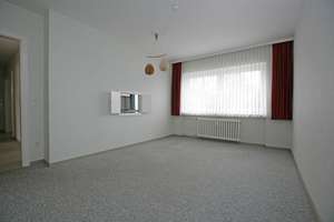 Attraktive ETW in Kiel-Ellerbek – vermietet und ideal für Kapitalanleger - OTTO STÖBEN GmbH! – Poppenrade 31, 24148 Ellerbek, Kiel – Vorschaubild 3