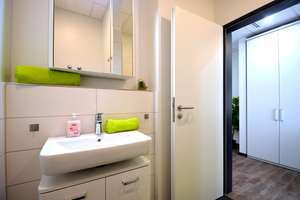 Schönes 2-Personen-Apartment, bequem und einladend ausgestattet, Innenstadt Offenbach – 63065 Hochschule für Gestaltung, Offenbach am Main – Vorschaubild 6