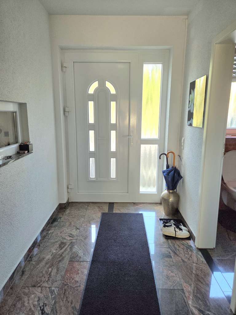 Immobilie in Griesheim - Großes Haus in Griesheim bei Darmstadt zu verkaufen - Bild 2