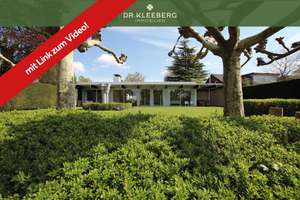 Puristische Eleganz trifft Natur – Mid Century Bungalow in Münster-Mauritz