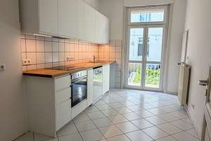 Sanierte Altbauwohnung mit zwei Balkonen, Stuckdecken, Dielen und neuer Einbauküche in Wiesbaden – Die vollständige Adresse der Immobilie erhältst du vom Anbieter., 65183 Mitte, Wiesbaden – Vorschaubild 10