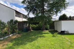 Renoviertes Reihenmittelhaus in ruhiger, zentraler Lage
