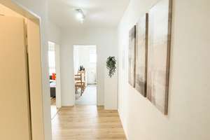 Stilvolles, voll möbliertes Business-Apartment – 5 Min. zum Hbf & Wasserturm – Kopernikusstr. 25, 68165 Schwetzingerstadt/Oststadt, Mannheim – Vorschaubild 1