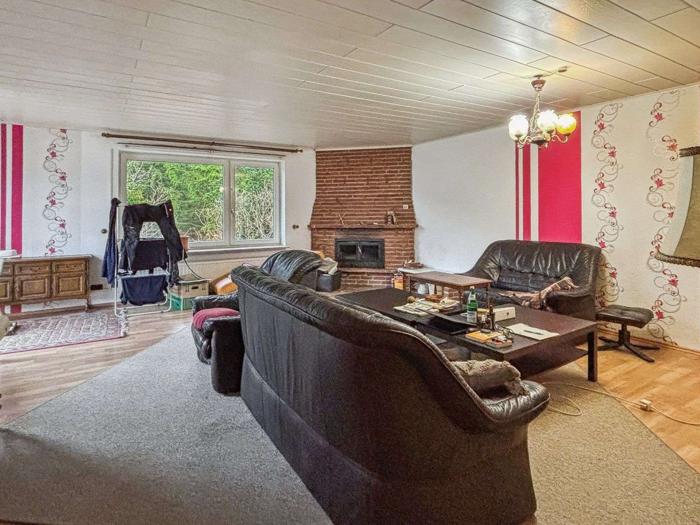 Immobilie in Wittorf - EFH auf über 3.000 m² Grundstück + Scheune in Wittorf / Lüneburg - Bild 2