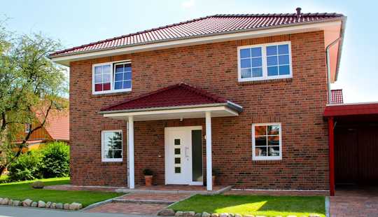 Bild von Los geht`s SASEL.....TEAM-Massivhaus baut Ihr Eigenheim als schicke Stadtvilla!