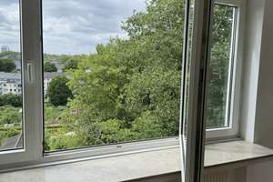 Frisch saniert in Essen-Kray: Moderne 3-Zi.-Wohnung mit Loggia & Blick ins Grüne!
