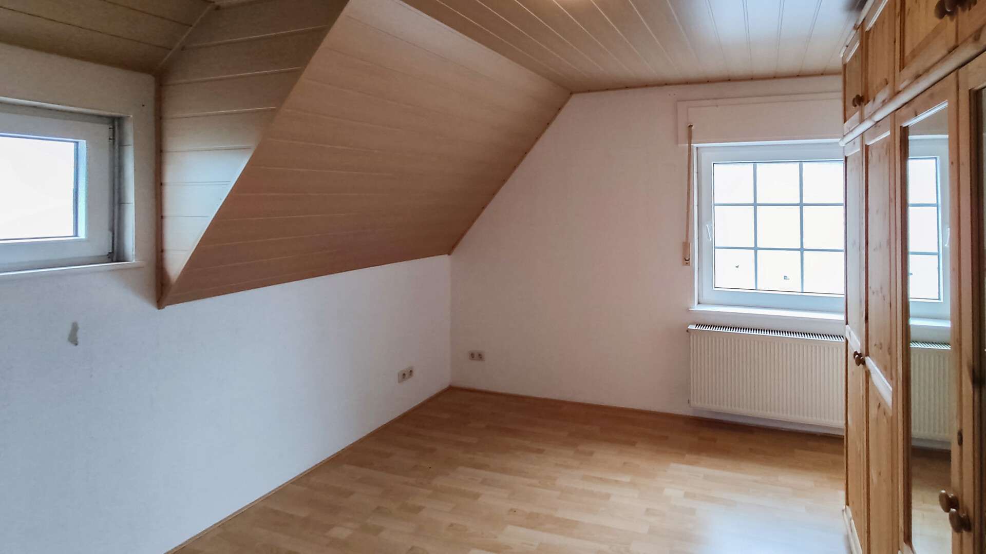 Immobilie in Ransbach-Baumbach - Einfamilienhaus mit großem Grundstück (713 m²) in begehrter Lage von Ransbach-Baumbach! - Bild 9