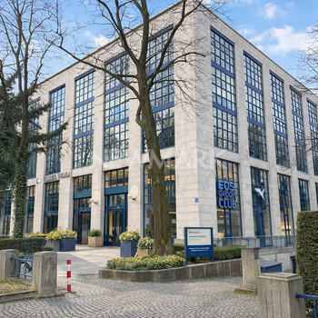 Arbeiten in Bestlage - Helle Bürofläche mit umlaufendem Balkon & perfekter Anbindung