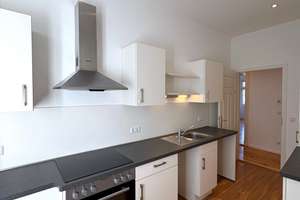 Frisch sanierte und renovierte 2-Zimmer Wohnung mit EBK – Gerichtstraße 84, 13347 Gesundbrunnen, Berlin – Vorschaubild 4