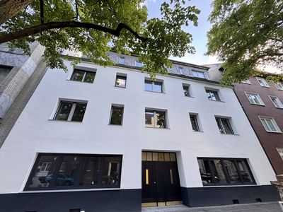 Mit großem Wintergarten und Terrasse! 3,5 Zimmerwohnung im Dreikönigen Viertel in Neuss