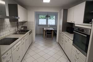 Haus nur für Sie. Vollmöbliert,  2 Bäder, Terasse, Garten, Parkplatz, Ubahn nähe – Hedelfinger Platz 5, 70329 Hedelfingen (Ortsteil), Stuttgart – Vorschaubild 12