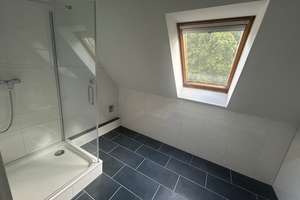 2-Zimmer-Wohnung komplett saniert mit modernem Badezimmer