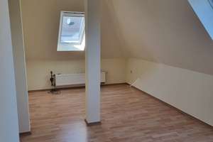 Alltagstaugliche 4 Zimmer in Köln Mülheim – Bergischer Ring 45, 51063 Mülheim (Ortsteil), Köln – Vorschaubild 3