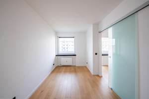 Luxus-Studio-Apartment in Ku'damm-Nähe mit Einbauküche, Balkon und Concierge-Service - Bezugsfrei! – Eisenzahnstraße 14, 10709 Wilmersdorf, Berlin – Vorschaubild 4