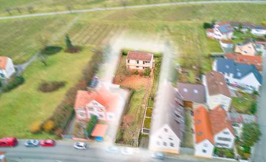 Charmantes Einfamilienhaus mit großzügigem Garten mit viel Entwicklungspotenzial