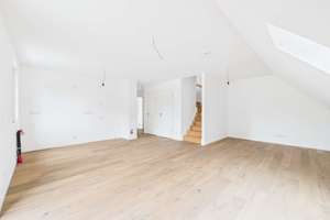 Sofort beziehbar! Maisonette-Wohnung mit großem Balkon