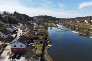 BESICHTIGUNGEN JETZT: Als Invest / Großzügiges Familienhaus am Wasser mit Garten, Sauna und Ausbau