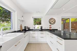 LICHTDURCHFLUTET, MODERN, ENTSPANNT - Luxuriöse Doppelhaushälfte - (Energieeffizienz A+) – Heilwigstr. 7, 81825 Waldtrudering, München – Vorschaubild 8