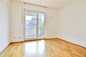 Lichtdurchflutete Wohnung mit Dachterrasse & Top-Energieeffizienz – München – Vorschaubild 7