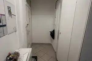 Charmante 1. OG-Wohnung in guter Lage in Nürnberg (Südstadt) mit Balkon – Pillenreuther Straße 66, 90459 Nürnberg – Vorschaubild 1