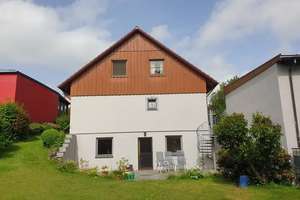 Gepflegtes 4-Zimmer Einfamilienhaus mit Garage und großem Garten – Schneebergstraße 22, 95145 Oberkotzau – Vorschaubild 3