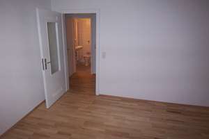 Schöne 3 Zimmerwohnung mit 2 Balkonen in Bonn-Castell – Die vollständige Adresse der Immobilie erhältst du vom Anbieter., 53111 Bonn-Castell, Bonn – Vorschaubild 3