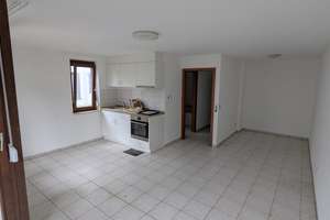 Großzügige 1-Zimmer-EG-Wohnung mit Terrasse und EBK in Stuttgart, S-Bahn 5 Minuten