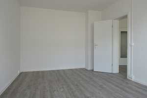 Wir sanieren für Sie ... schon heute Wohnung sichern .... – Lortzingstraße 103, 9119 Chemnitz – Vorschaubild 7