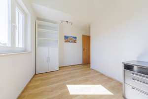 Alltagstaugliche 3-Zimmer-Wohnung mit Eckbalkon – Stettheimerstraße 7, 85049 Friedrichshofen-Hollerstauden, Ingolstadt – Vorschaubild 9