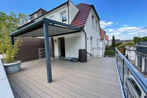 Saniert und renoviert. Hochwertige Wohnung mit großer Terrasse 