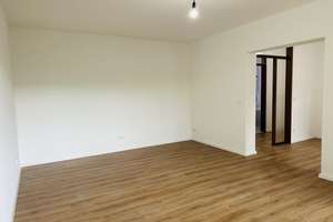 Renovierte 1,5 Zimmer-Wohnung 50qm mit neuer EBK und Terrasse – Hofbachstraße 169, 57078 Langenholdinghausen, Siegen – Vorschaubild 3