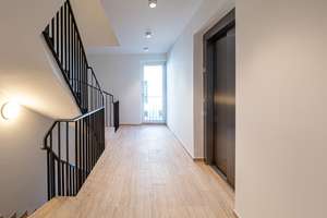 Bestlage Waldtrudering: Lichtdurchflutetes Wohnen auf 87 m² – Erstbezug mit Balkon und Küche – Die vollständige Adresse der Immobilie erhältst du vom Anbieter., 81827 Waldtrudering, München – Vorschaubild 3