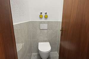 Große 4-Zimmer-Wohnung mit Balkon –Frisch renoviert NÄHE PORSCHE  – Gänsebergstraße 11, 70437 Rot, Stuttgart – Vorschaubild 12