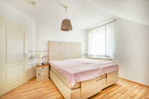 Traumhaus-Charakter! Modernes Einfamilienhaus mit großer Gartenanlage und Swimming-Pool – Karlsruhe (Kreis) – Vorschaubild 9