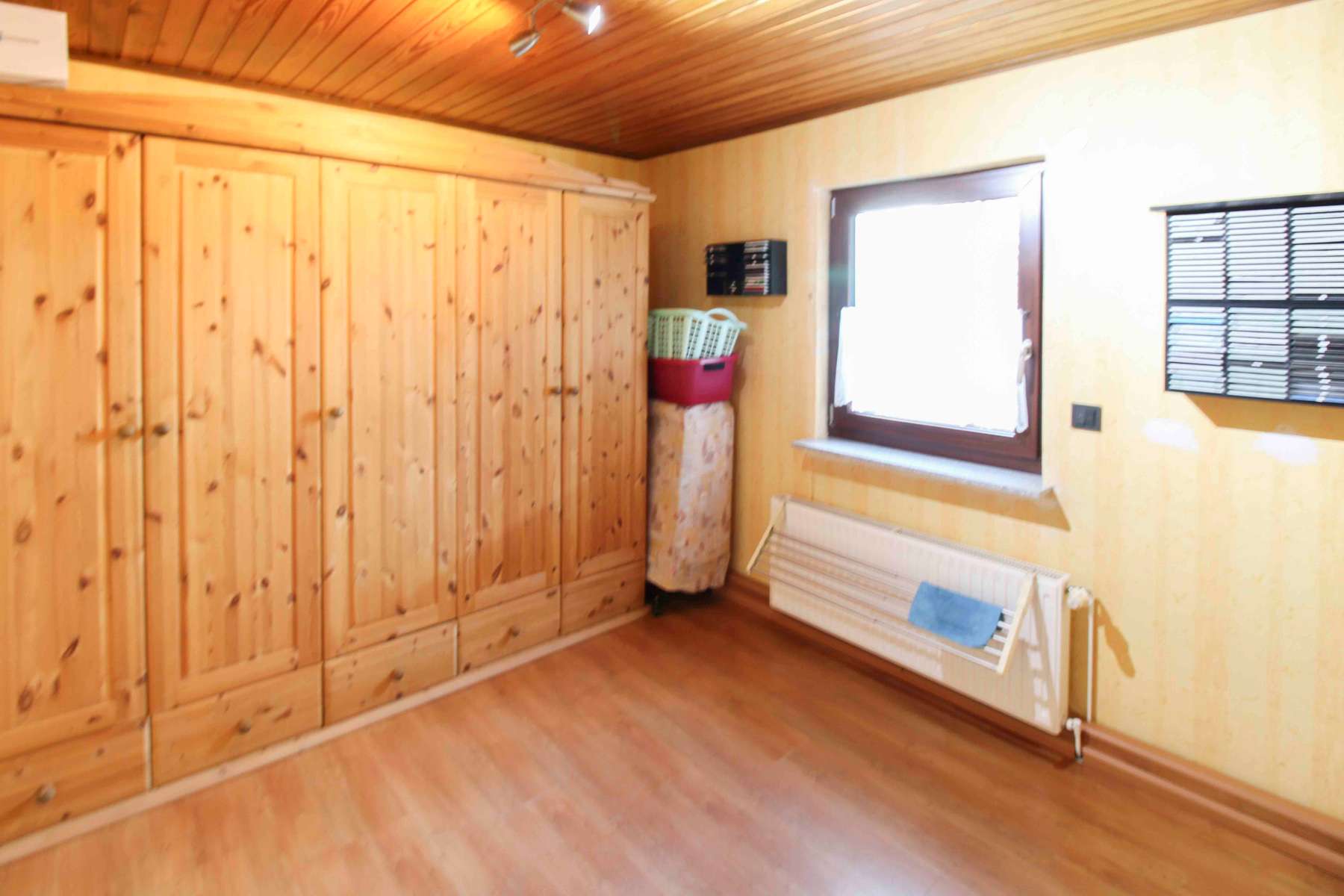 Immobilie in Calberlah - Umfangreich modernisiertes Reihenmittelhaus in Calberlah-Jelpke mit Wintergarten & Sauna - Bild 8