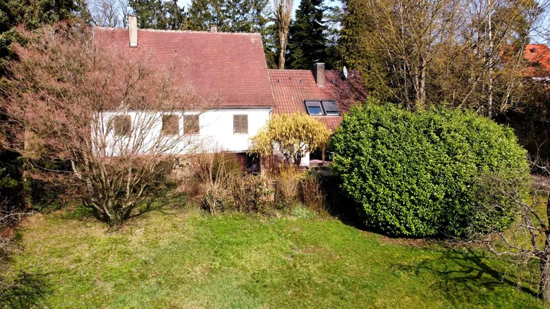 2-plot Development Site – Neckartenzlingen – park-like 2518 m² - 3