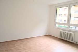 Komfortabel wohnen: Helle Räume, Balkon und perfekte Infrastruktur für Familien – Julius-Leber-Straße 7, 38228 Lebenstedt, Salzgitter – Vorschaubild 4