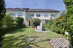 Großzügiges Reihenhaus inklusive Garage in beliebter Lage von Neu-Ulm/Pfuhl – Die vollständige Adresse der Immobilie erhältst du vom Anbieter., 89233 Neu-Ulm – Vorschaubild 2