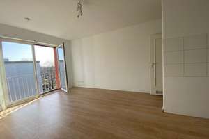 **ab 01.01. ** bodentiefe Fenster - renoviertes Appartement ! – Gitschinerstr. 101, 47053 Hochfeld, Duisburg – Vorschaubild 4