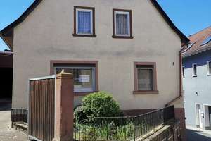 Einfamilienhaus mit Nebengebäuden in Neubrunn – Die vollständige Adresse der Immobilie erhältst du vom Anbieter., 97277 Neubrunn – Vorschaubild 2